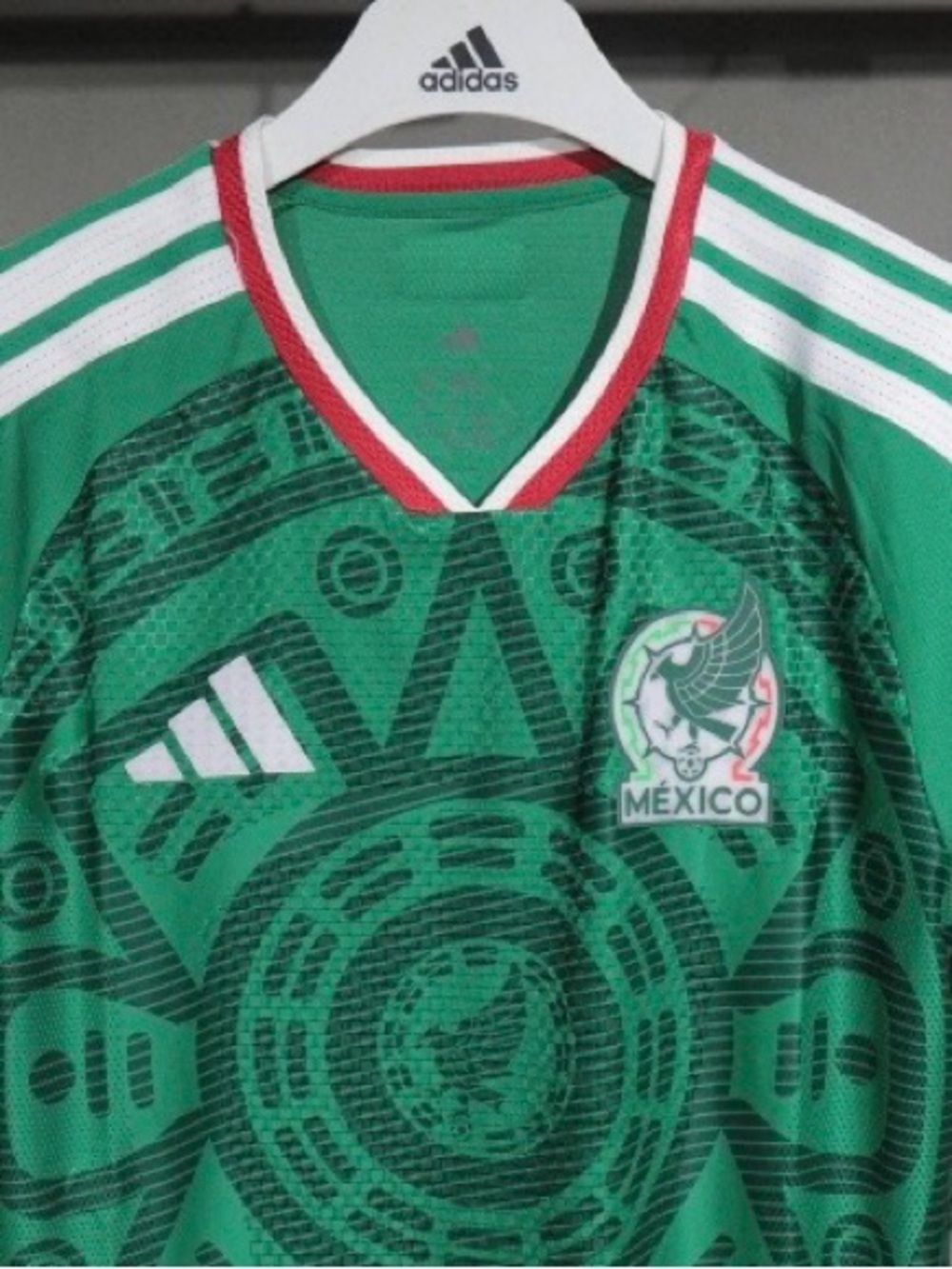 2026 World Cup Mexico Green Men's Soccer Jersey - Picture 2 of 5